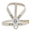 Off White com Branco e pedras Crystal